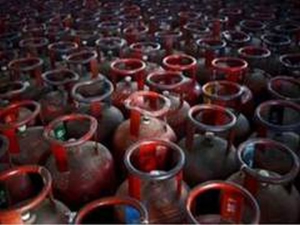 Pakistan’s gas crisis deepens as companies halt supply till July 5