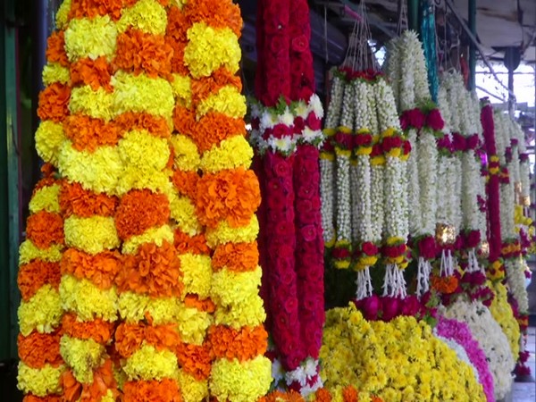 GI certified flowers exported to USA, Dubai for Indian community living abroad