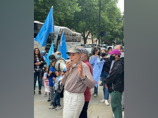 Protest outside Chinese embassy in London on Urumqi massacre’s 12th anniversary