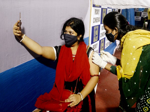 भारत को दुनिया में अपने सबसे बड़े टीकाकरण कार्यक्रम पर गर्व है :मोदी