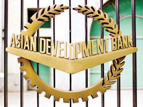 ADB approves USD 500m loan to help Pakistan procure COVID-19 vaccines