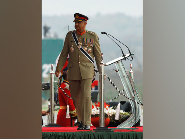 पाकिस्तान के सेना प्रमुख ने विश्व समुदाय से अफगानिस्तान में मानवीय संकट टालने की अपील की