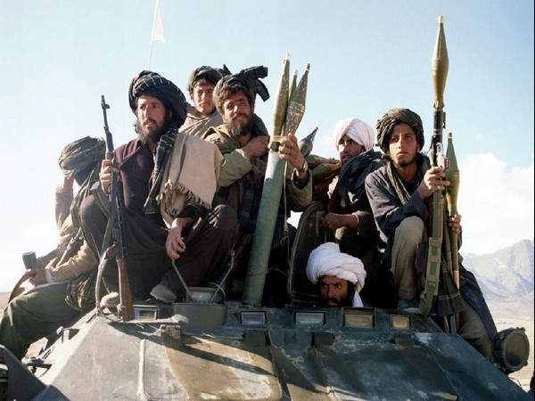 Armed uprising recaptures Afghan district from Taliban