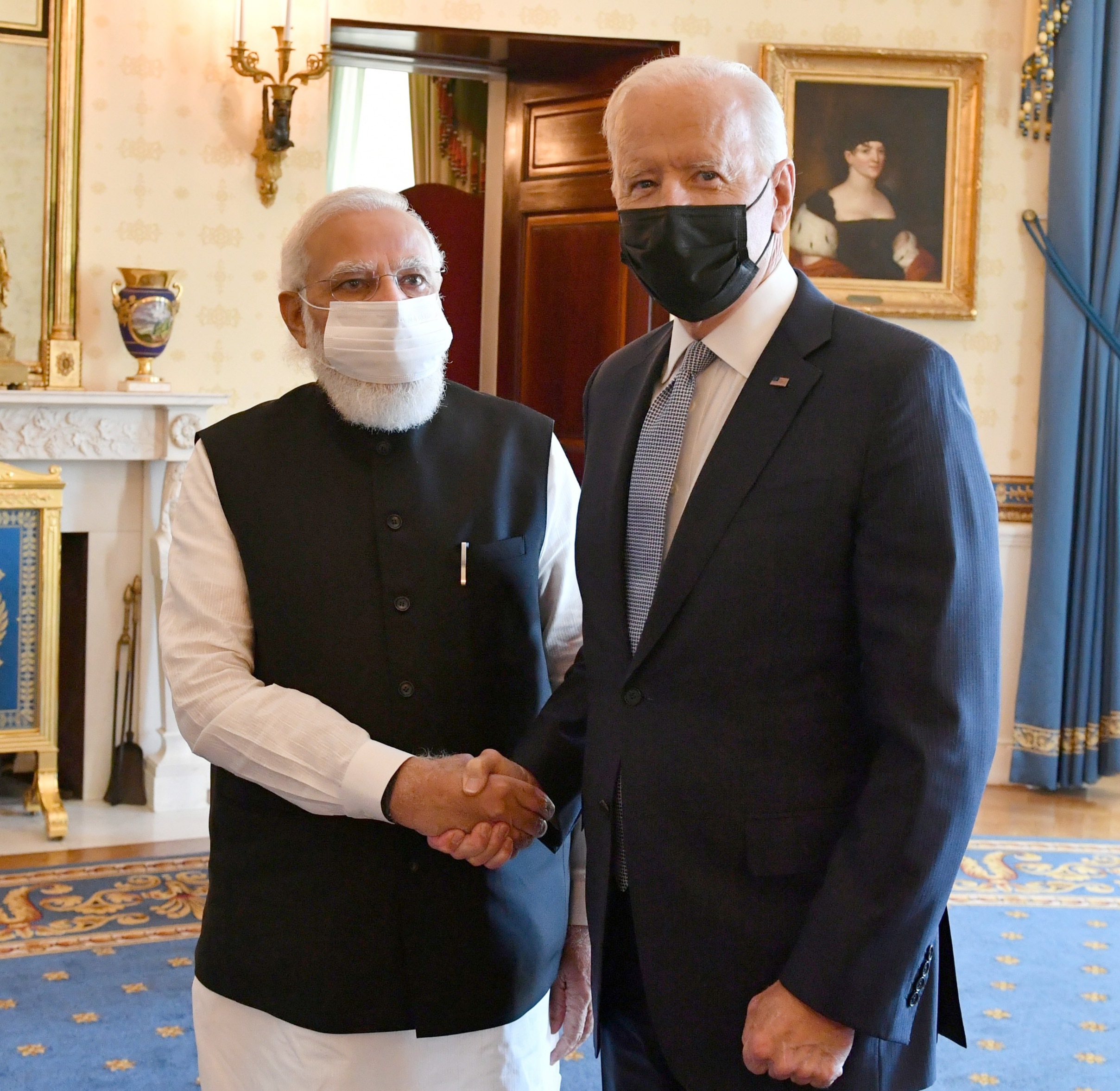 प्रधानमंत्री मोदी द्वारा लाए दस्तावेज दर्शाते हैं भारत में बाइडन अमेरिकी राष्ट्रपति से जुड़े हैं