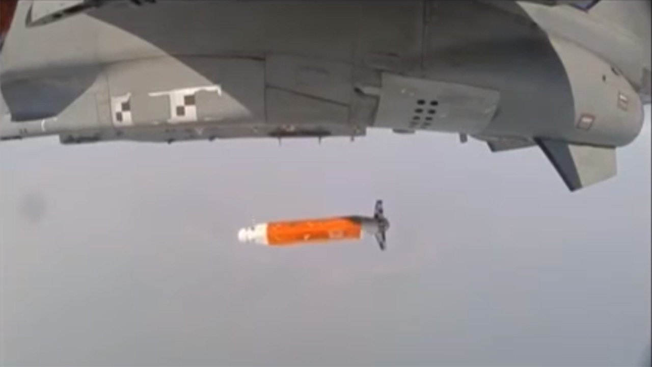 DRDO & Indian Air Force carry out successful flight tests of indigenously-developed smart anti-airfield weapon