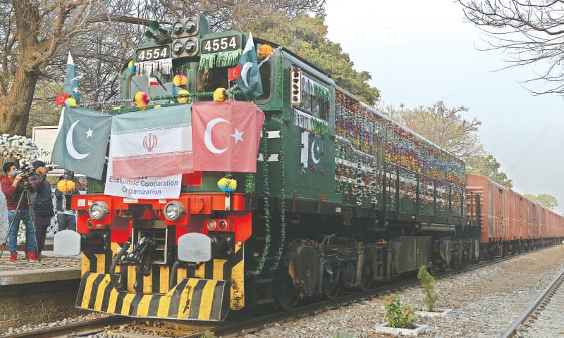 पाकिस्तान, ईरान और तुर्की को जोड़ने वाली मालगाड़ी 10 साल बाद शुरू