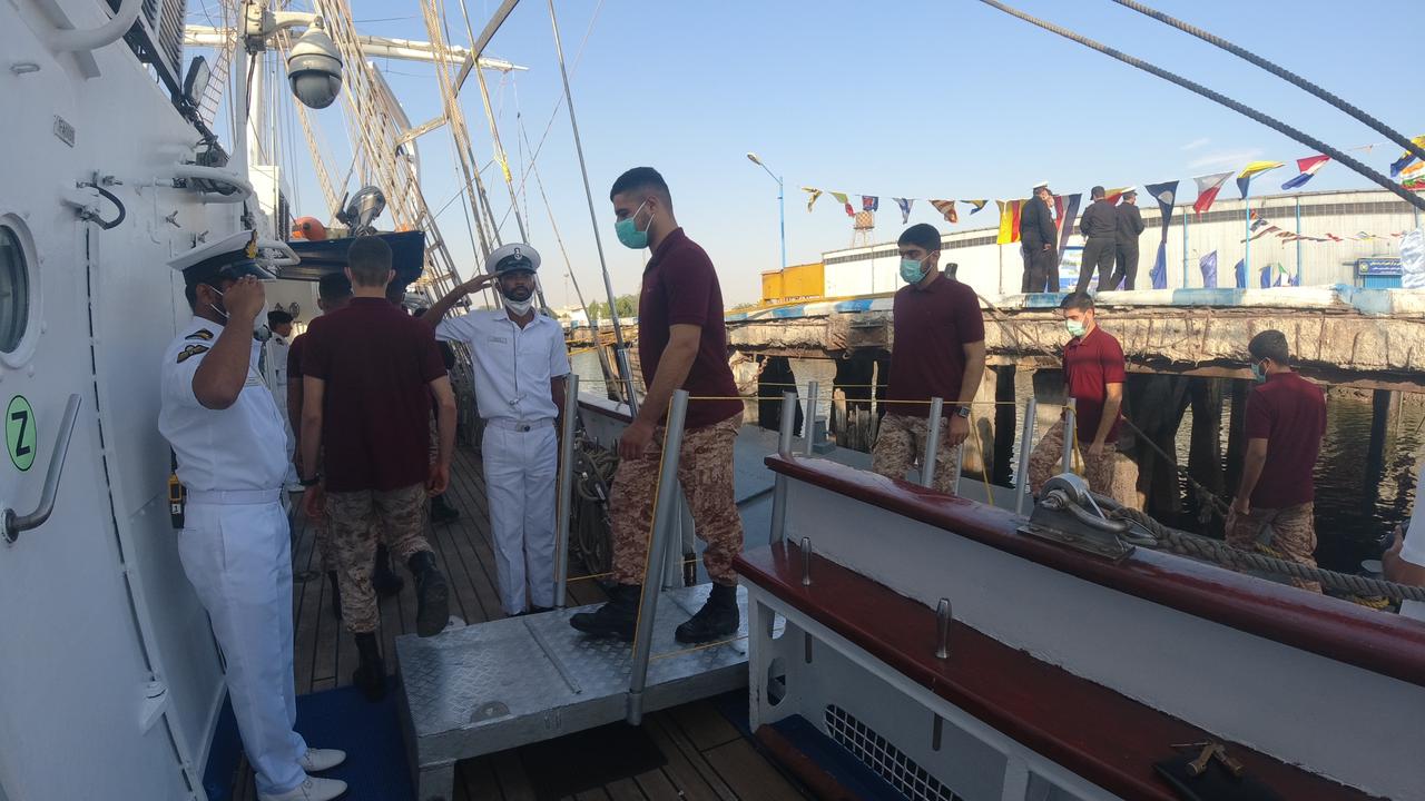 भारतीय नौसेना के पोत सुदर्शिनी ने ईरान के बांदर अब्बास बंदरगाह पर लंगर डाला