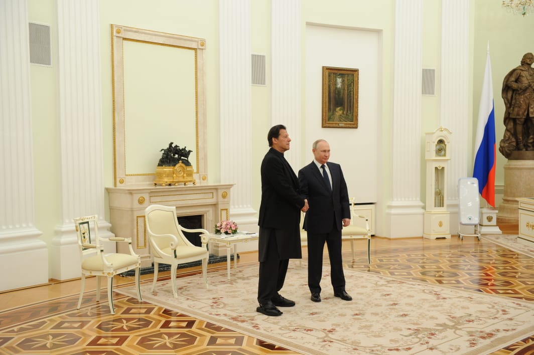 Pak PM Imran Khan meets Russian President Putin amidst Ukraine conflict
