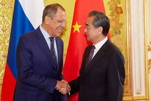 Chinese, Russian foreign ministers meet in China