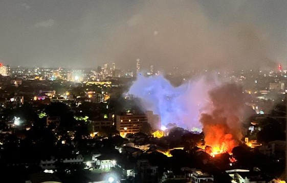 Sri Lankan Prime Minister Wickremesinghe’s private residence in Colombo set on fire by protestors