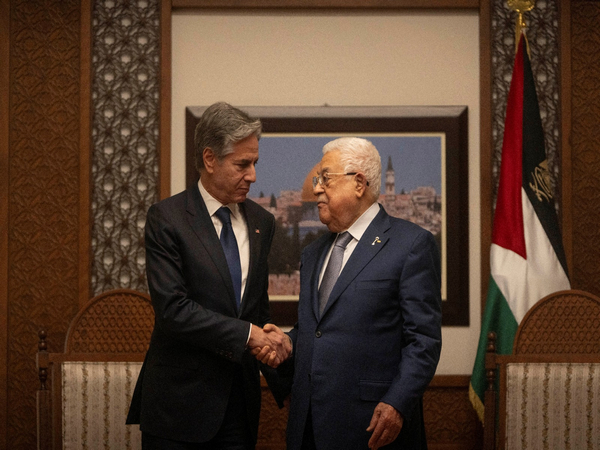 Blinken meets Palestinian Authority president Mamoud Abbas in Ramallah