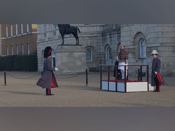 UK: Defence Minister Rajnath Singh given full ceremony Guard of Honour at Horse Guards Parade grounds in London