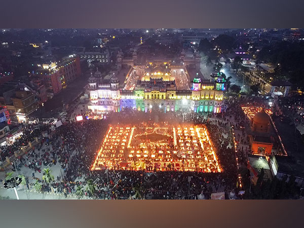 Nepal: Devotees light 2.5 lakh oil lamps in Janakpur to celebrate Pran Pratishtha at Ram Temple in Ayodhya