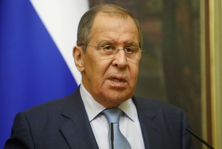 रूसी विदेश मंत्री ने माली में भाड़े के सैनिकों की मौजूदगी का बचाव किया