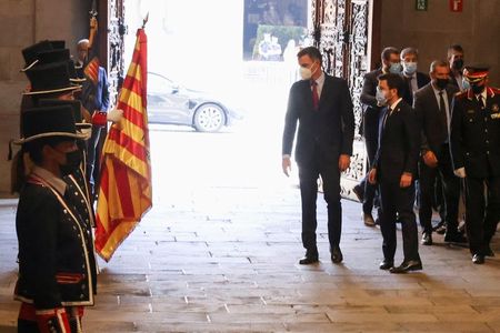 Spain, Catalonia still ‘far apart’ on independence as talks resume