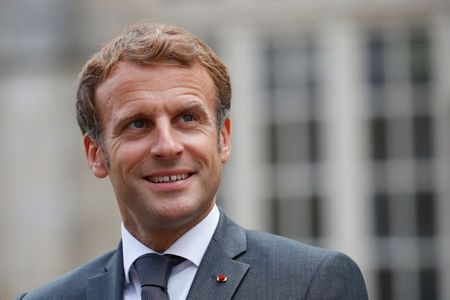 सहारा में आईएसआईएस का सरगना मारा गया : फ्रांस के राष्ट्रपति