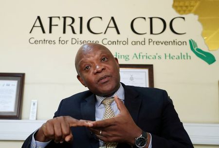 अफ्रीका सीडीसी ने टीकाकरण करा चुके यात्रियों को पृथकवास में रखने के ब्रिटेन के फैसले की निंदा की