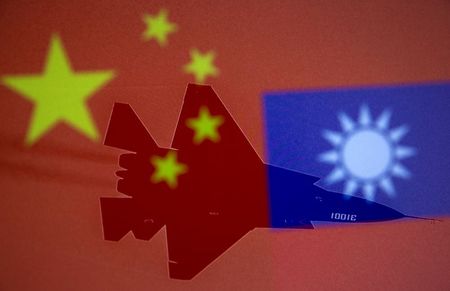चीन ने राष्ट्रीय दिवस पर ताइवान की ओर 25 लड़ाकू विमान भेजे