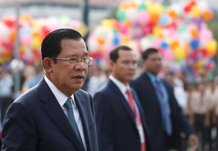 कंबोडिया के प्रधानमंत्री हुन सेन के म्यांमा दौरे को लेकर आक्रोश