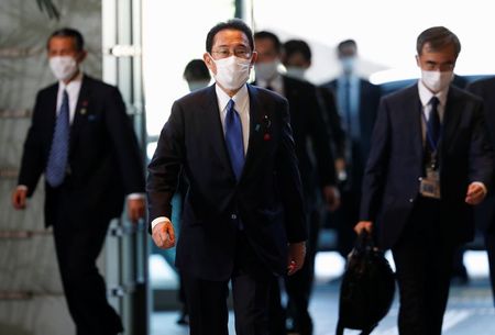 उत्तर कोरिया के मिसाइल परीक्षण के बाद जापानी प्रधानमंत्री प्रचार से लौटे