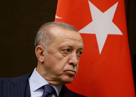 Turkish opposition deepens cooperation, heaping pressure on Erdogan