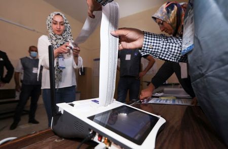 इराक में कड़ी सुरक्षा व्यवस्था के बीच आम चुनाव के लिए मतदान