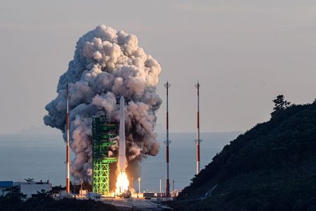 दक्षिण कोरिया ने किया स्वदेशी अंतरिक्ष रॉकेट का परीक्षण
