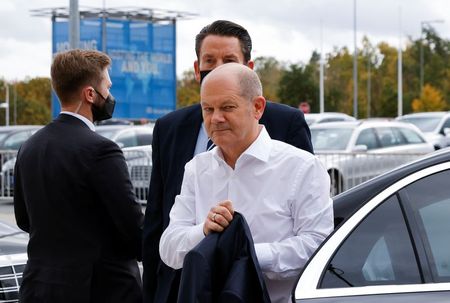 German parties aim to make Scholz chancellor by early December