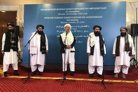पाकिस्तान के विदेश मंत्री, आईएसआई प्रमुख तालिबान से वार्ता करने काबुल पहुंचे