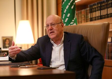 Saudi-Lebanon diplomatic crisis worsens as envoy expelled, imports banned