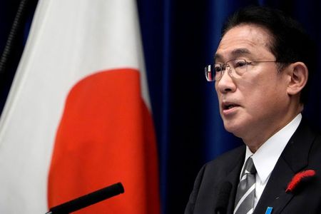 जापान के प्रधानमंत्री ने ओमीक्रोन के लिए बूस्टर खुराक व नये उपायों का किया वादा