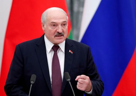 Belarus leader floats idea of cutting gas to Europe in migrant standoff