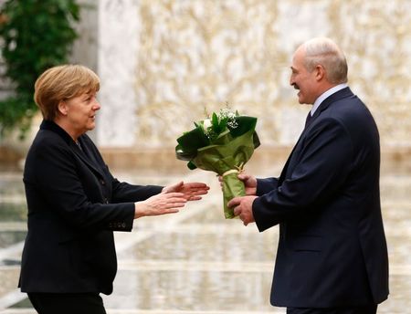 In rare phone call, Merkel and Lukashenko discuss help for refugees