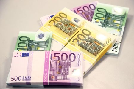 Croatia’s eurosceptics fail in bid on referendum to block euro