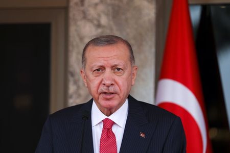 Erdogan’s visit to Qatar to yield deals but no MbS meeting