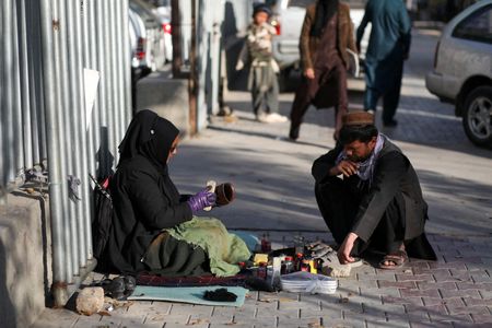 अफगानिस्तान में बिगड़ती जा रही मानवीय स्थिति पर दें ध्यान
