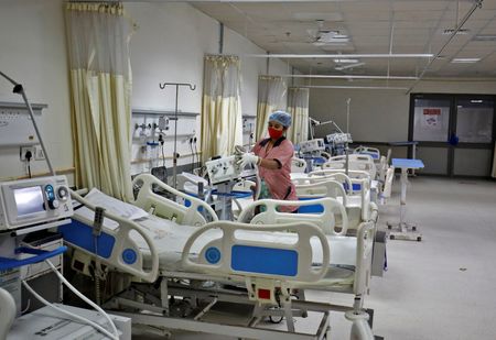 India to give COVID-19 booster shots to healthcare workers from Jan. 10