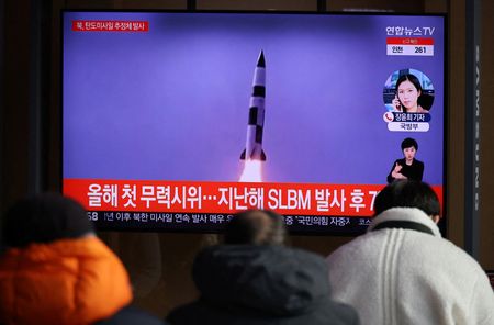 उत्तर कोरिया ने समुद्र में संदिग्ध बैलिस्टिक मिसाइल का परीक्षण किया