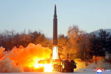 उत्तर कोरिया ने अपने पूर्वी समुद्र में एक बैलिस्टिक मिसाइल दागी