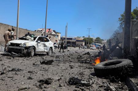 मोगादिशु हवाई अड्डे के बाहर बड़ा विस्फोट, भारी संख्या में हताहत की सूचना