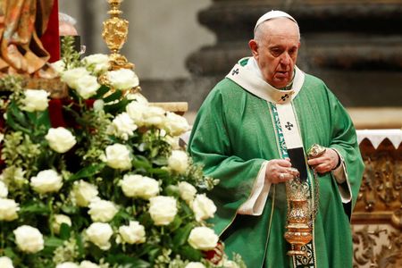 Pope calls for world day of “prayer for peace” over Ukraine crisis