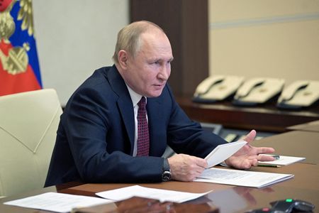 US prepared to sanction Russian elites close to Putin if Russia invades Ukraine