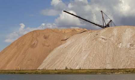 Belarus diverts potash supplies from Lithuania to Russia, says PM