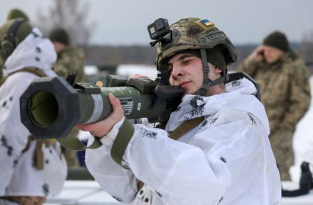 Ukrainian troops hold drills with US missiles as military aid shipments continue
