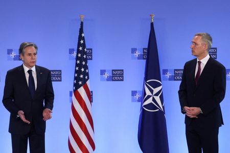 NATO, U.S. urge allies to provide Ukraine with equipment to deal with Russia