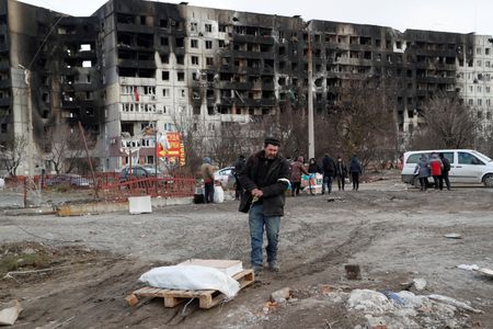 Russia says separatists ‘tightening the noose’ around Mariupol – RIA