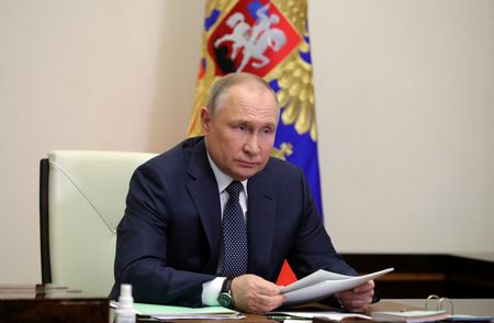 Western sanctions on Russia likely to increase, Putin says