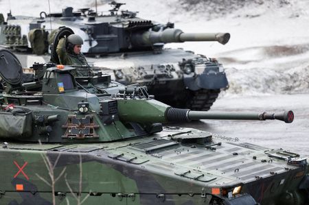 Germany to supply Ukraine with heavy weaponry for first time