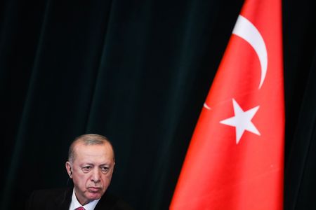 Hobbled by Economy, Erdogan Heads to Saudi to Mend Ties